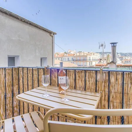 In The Heart Of Le Suquet Beautiful With Quiet Balcony