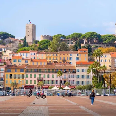In The Heart Of Le Suquet Beautiful With Quiet Balcony Apartment Cannes