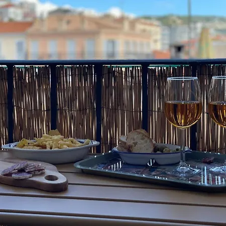 In The Heart Of Le Suquet Beautiful With Quiet Balcony *