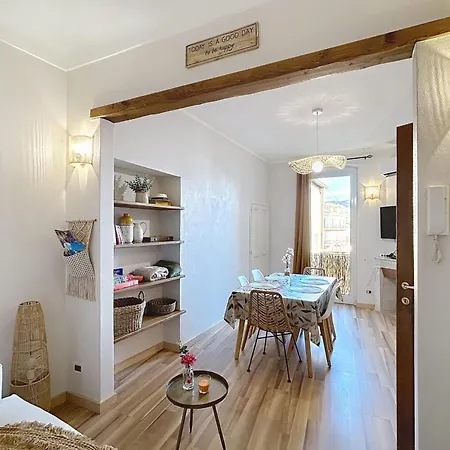 In The Heart Of Le Suquet Beautiful With Quiet Balcony *